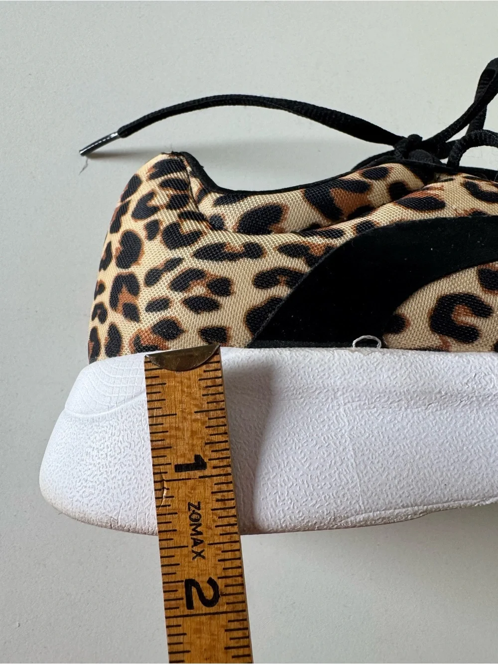 Amazon Athletic Works Black Tan Leopard Print Lace-Up Sneakers Size 9 - Picture 8 of 9